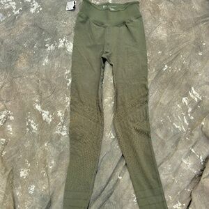 "F P Movement" leggings, M, olive green color, NWT